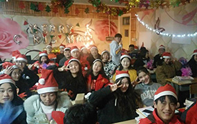 樂達教育集團各班舉行2017年圣誕節晚會！